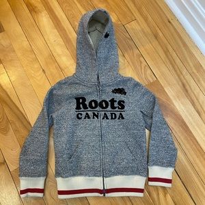 Roots kids 5T sweater